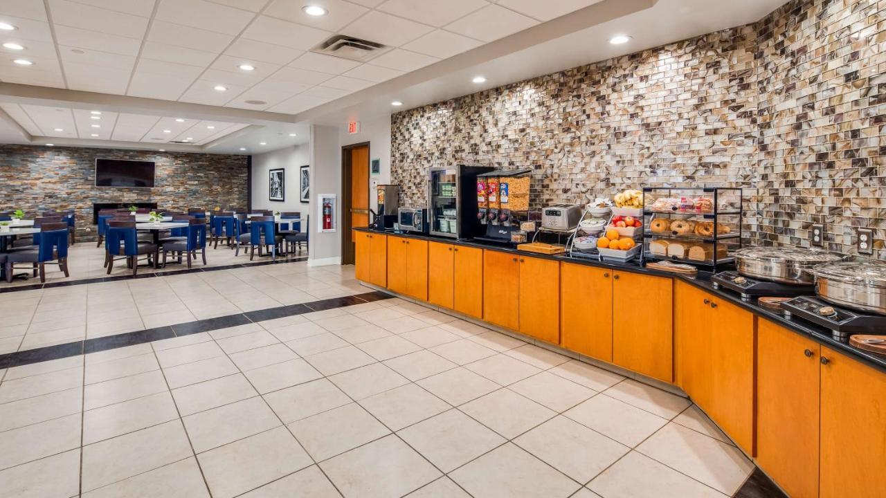 Best Western Plus Champaign/Urbana Inn Экстерьер фото