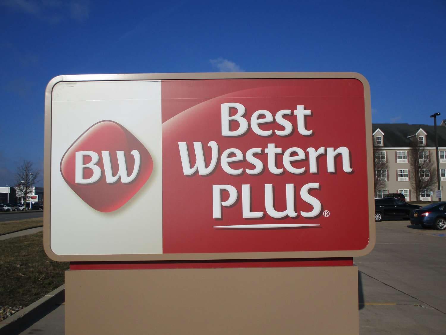 Best Western Plus Champaign/Urbana Inn Экстерьер фото